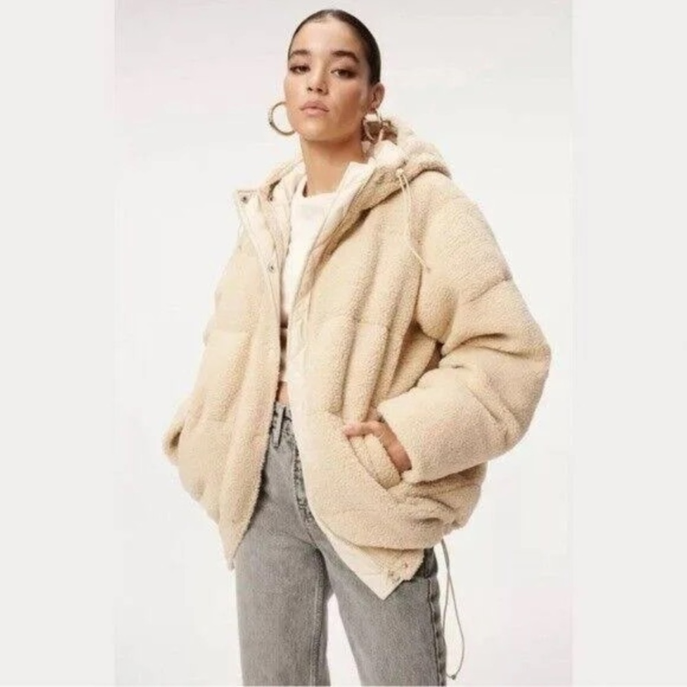 NWT Good American Cream Sherpa Essentials Teddy Jacket with Hood